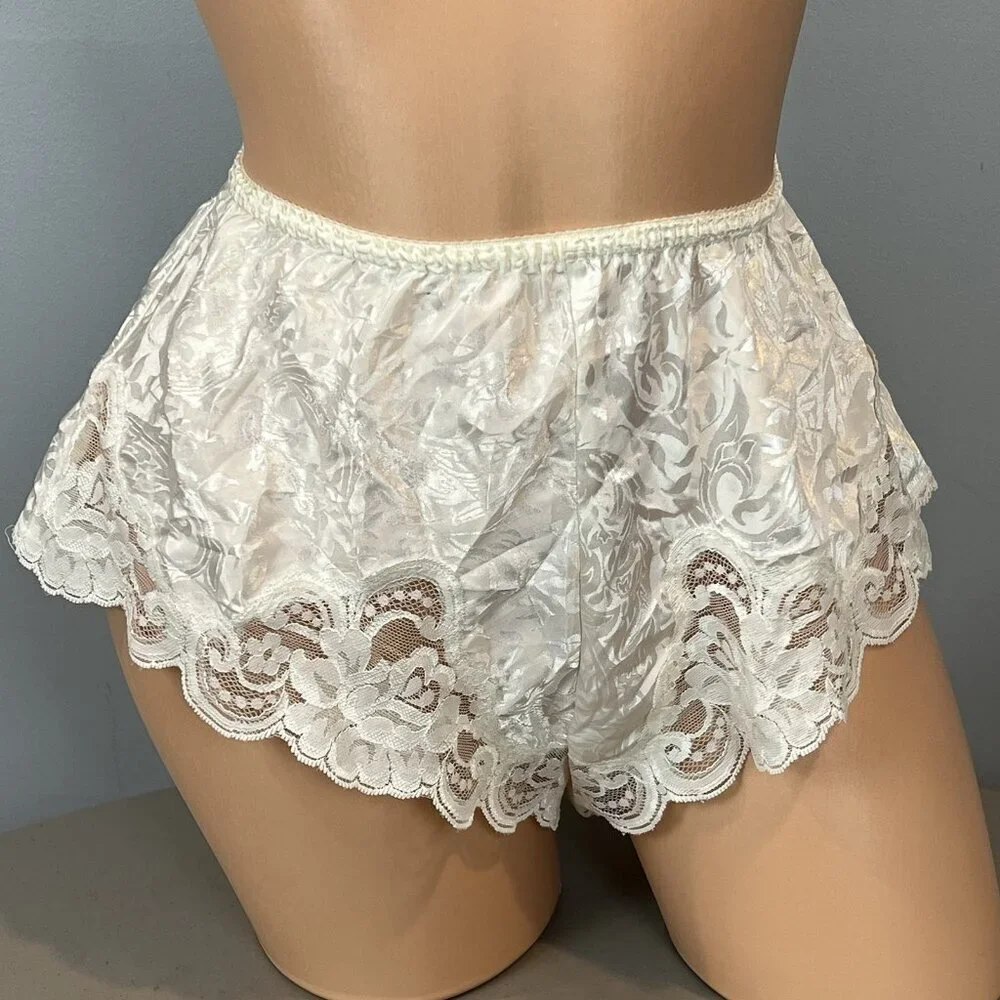 Satin Sleep Shorts Women Size Small Lucie Ann II Ivory Lace Sides Fluttery